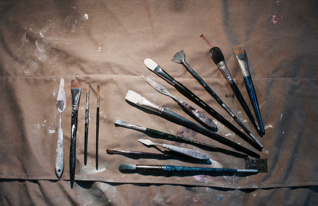 Louise Luton's favourite brushes and palette knives