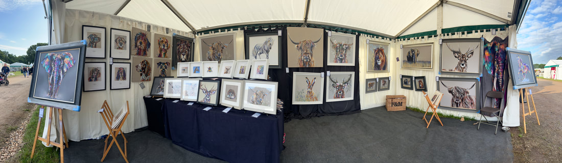 Louise Luton Art stand at the New forest show 2023
